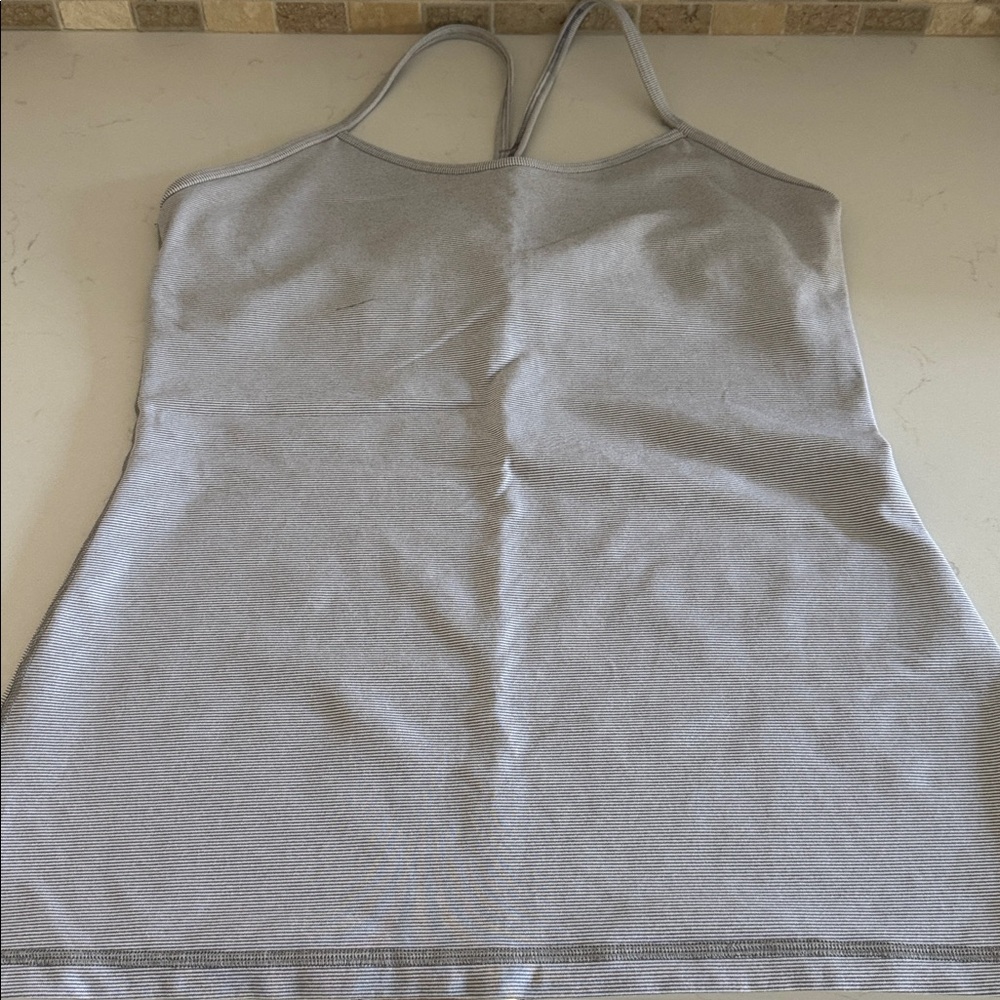 Lululemon Athletica Gray and White stripped Tank Top Size: 10 NEW ✨